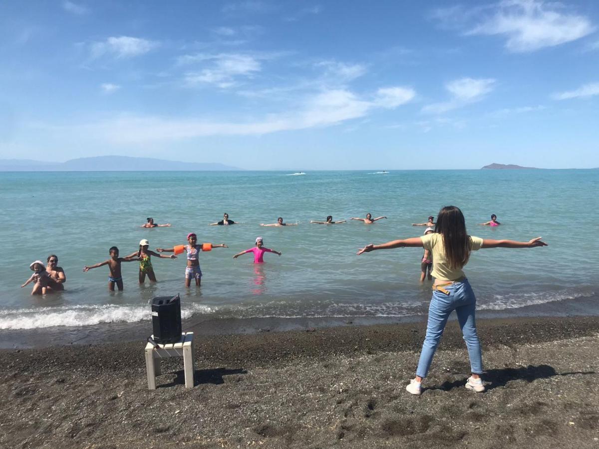 ホテル Инжу Алаколь Qabanbay エクステリア 写真