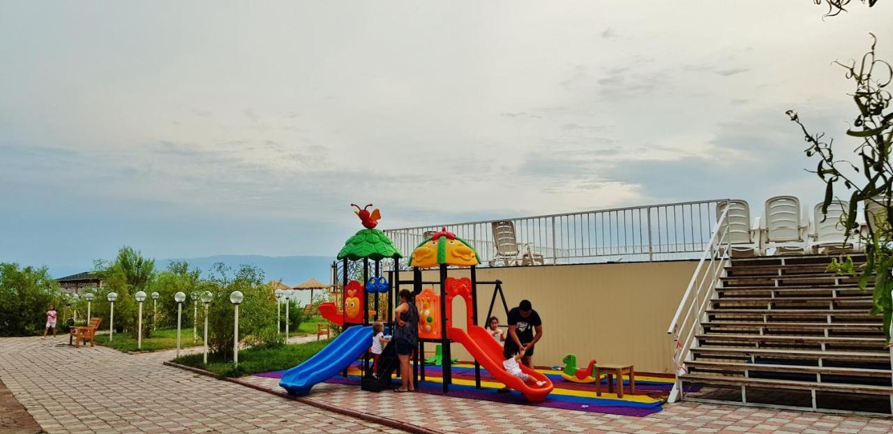 ホテル Инжу Алаколь Qabanbay エクステリア 写真