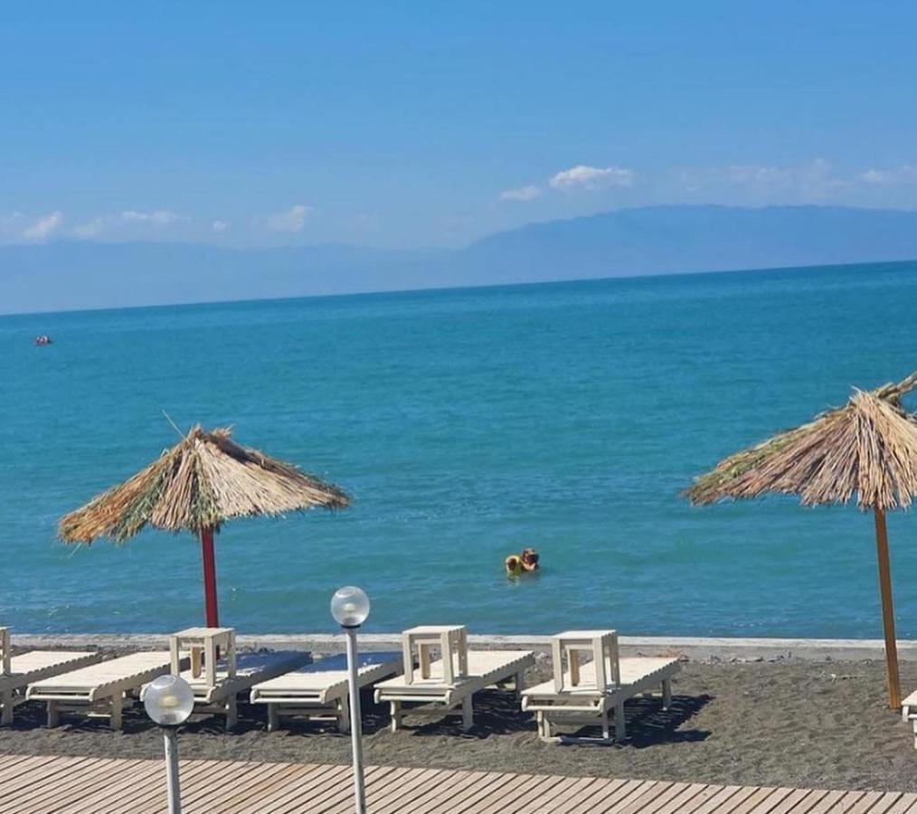 ホテル Инжу Алаколь Qabanbay エクステリア 写真